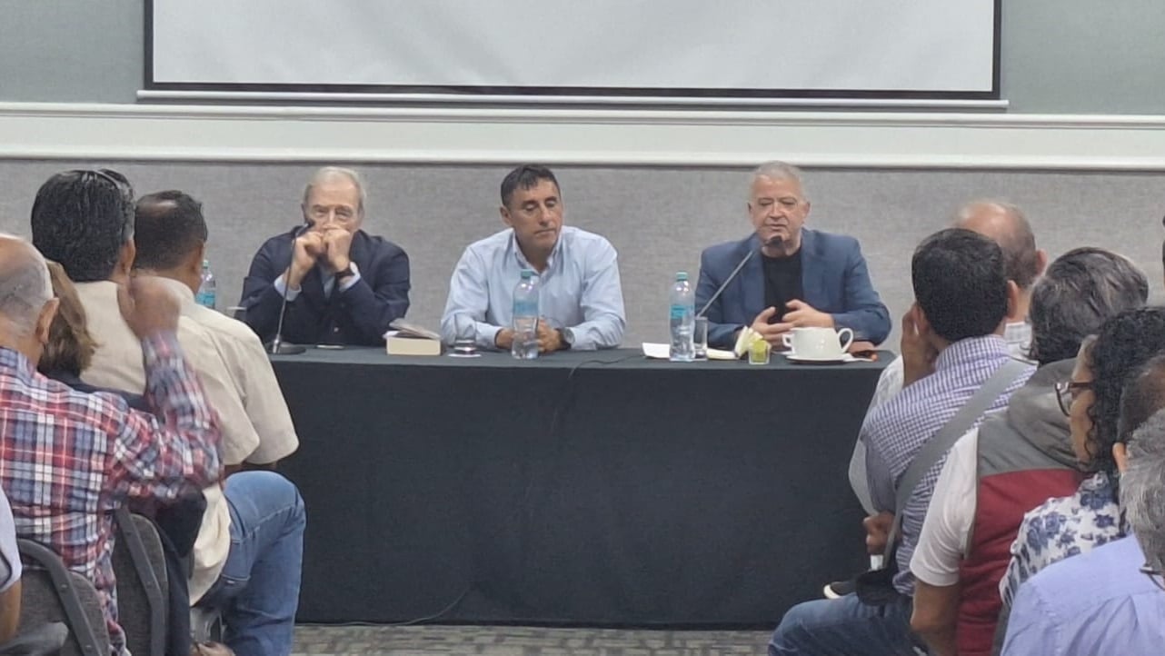 Pedro Salinas Chacaltana en Piura