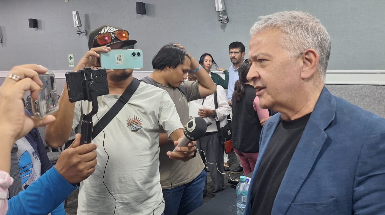Pedro Salinas Chacaltana en la ciudad de Piura