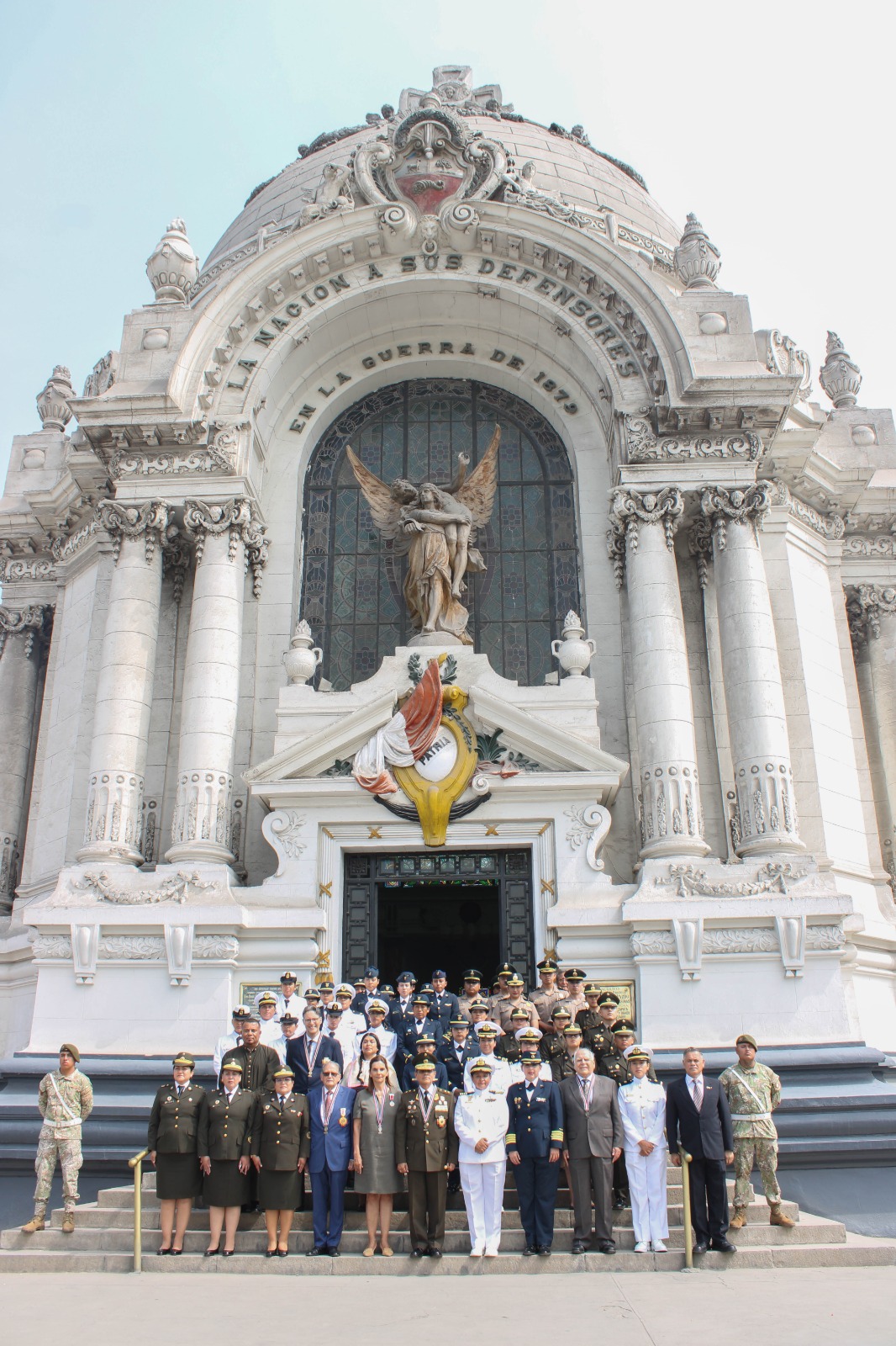 homenaje a la mujer militar3