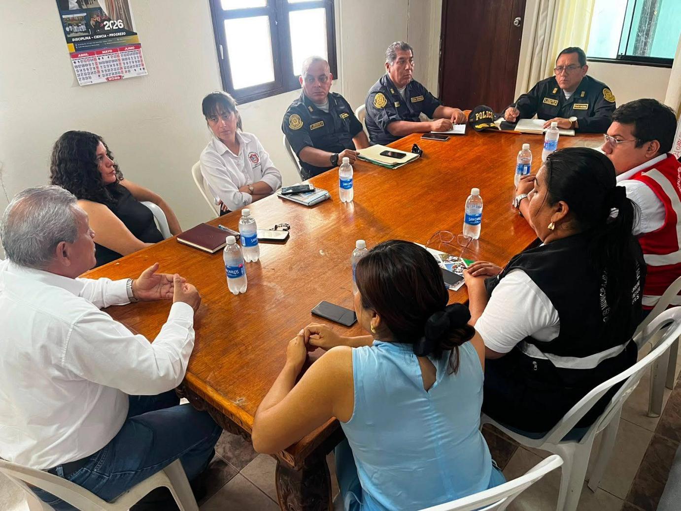 coordinan acciones con la policia
