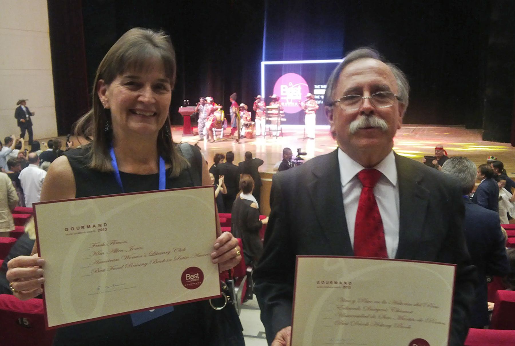 premian libros