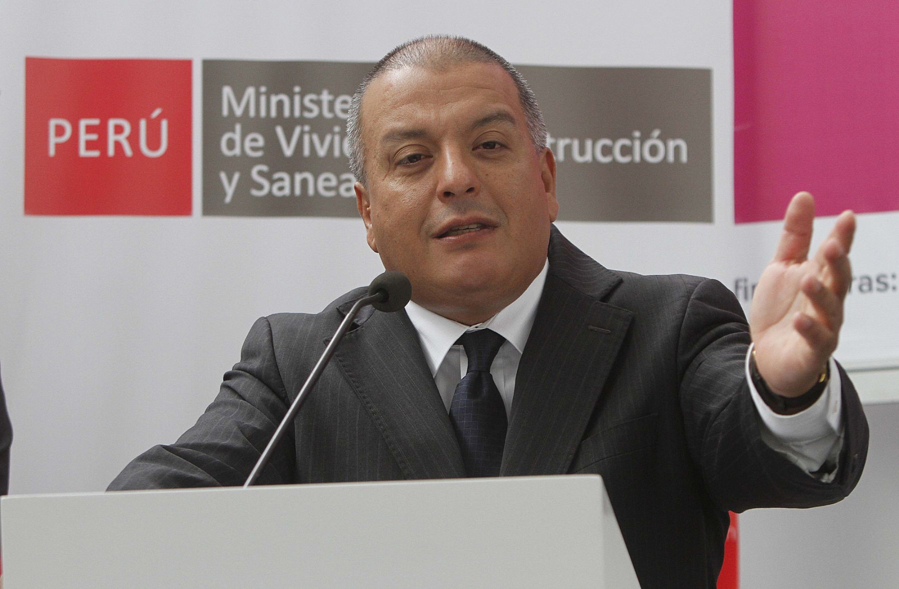 Ministro de Vivienda