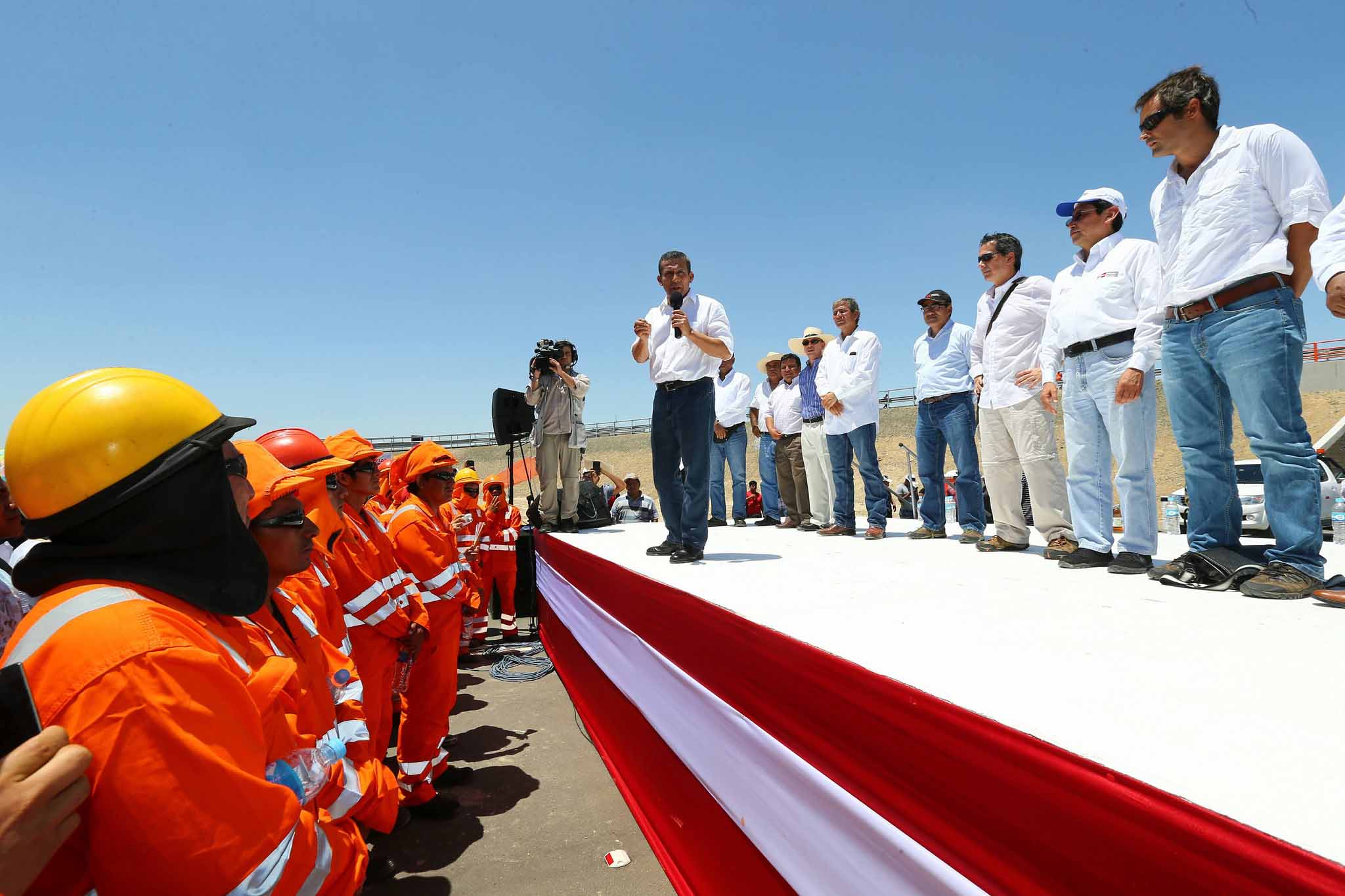 presidente inaugura