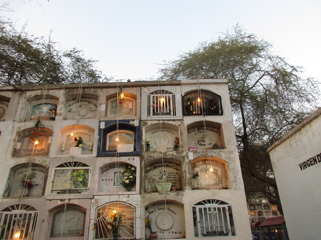 Cementerio Piura03