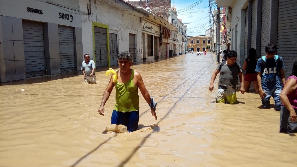 Inundacion Avenida Tacna La central