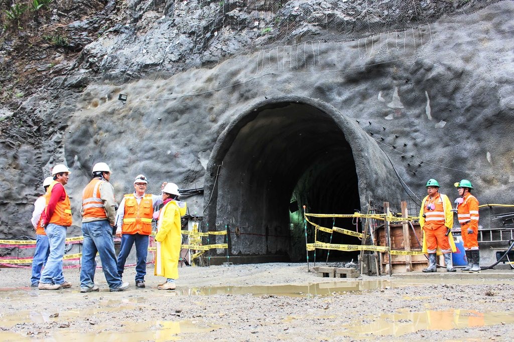 Alto Piura Tunel Salida