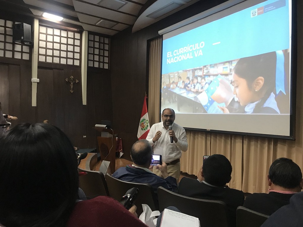 Ministro Alfaro en ciudad de Piura