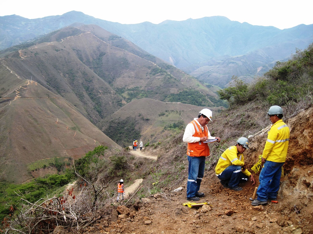 Proyecto Alto Piura, acarreará responsabilidad de Reynaldo Hilbck