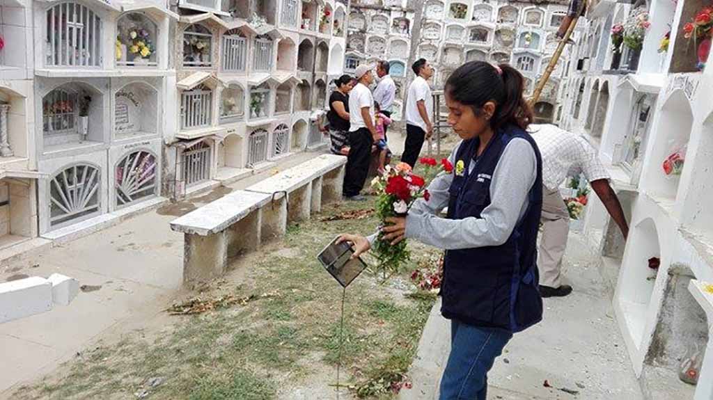 inspeccionan cementerio chulucanas1