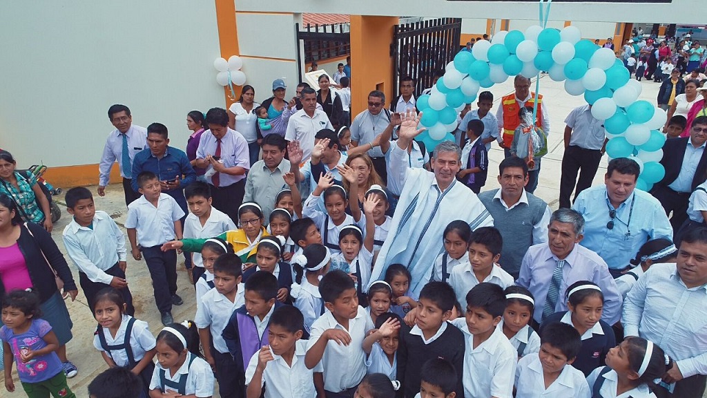 Colegio Tunas Huarmaca01