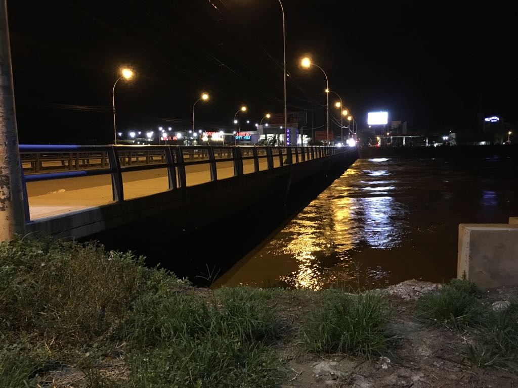 Puente Caceres Noche