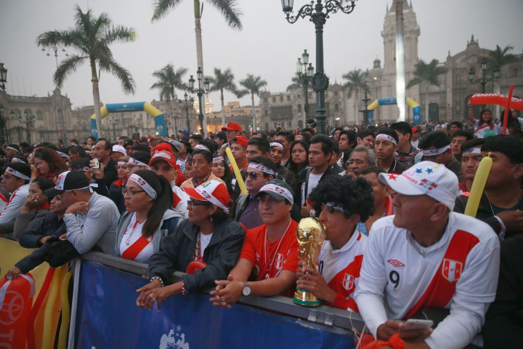 seleccion llega a estadio