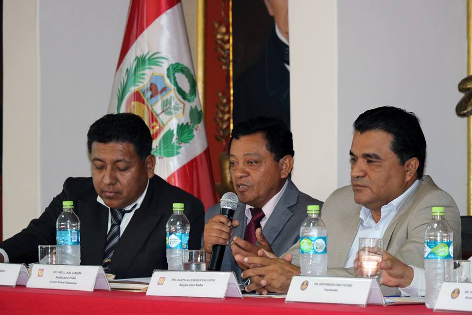 Santiago Paz López y equipo técnico