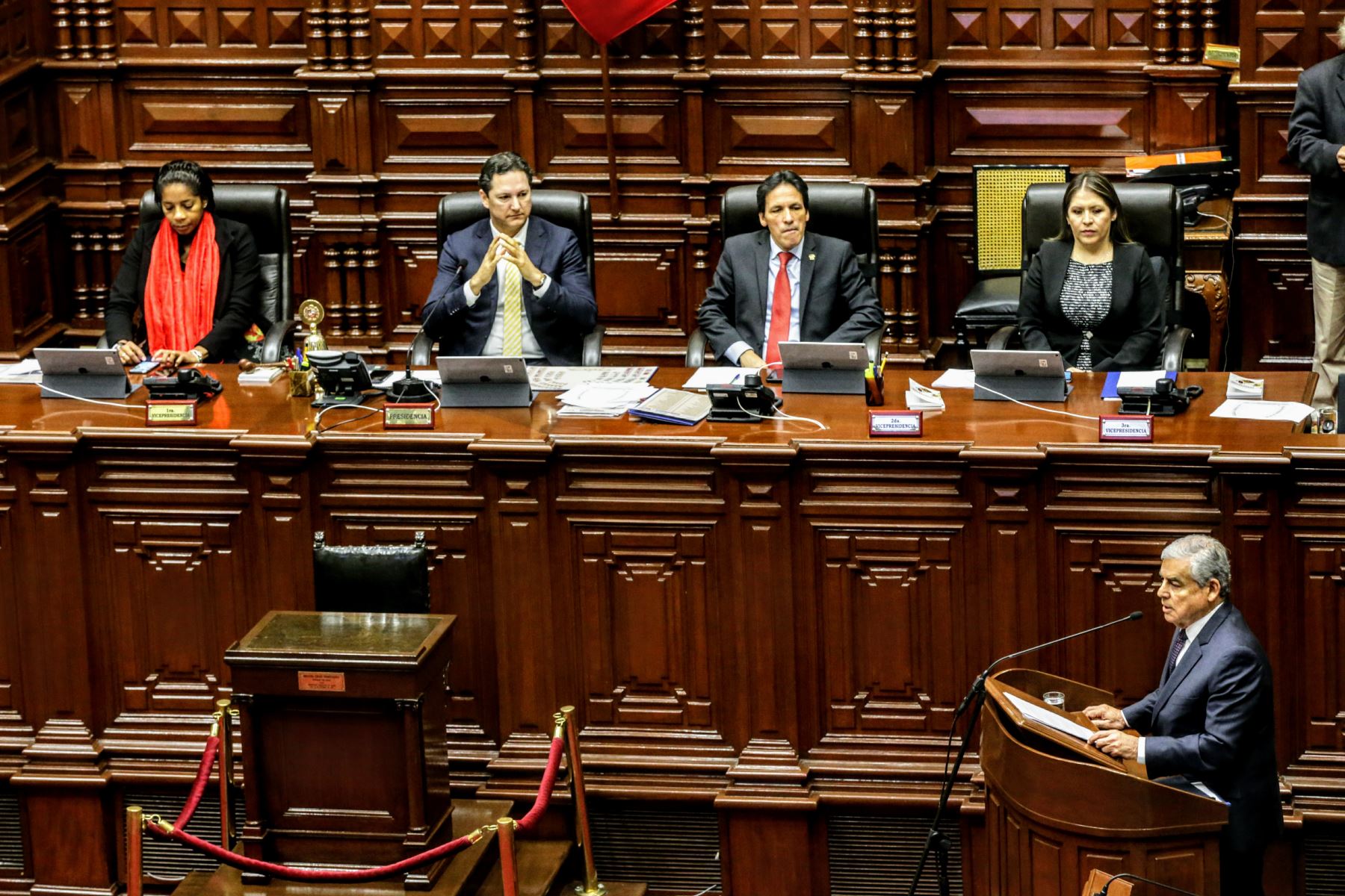 congreso aprueba cuestion