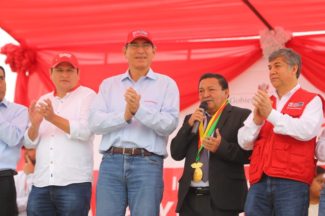 Martin Vizcarra y Servando Correa inauguran obras en La Matanza- Morropón