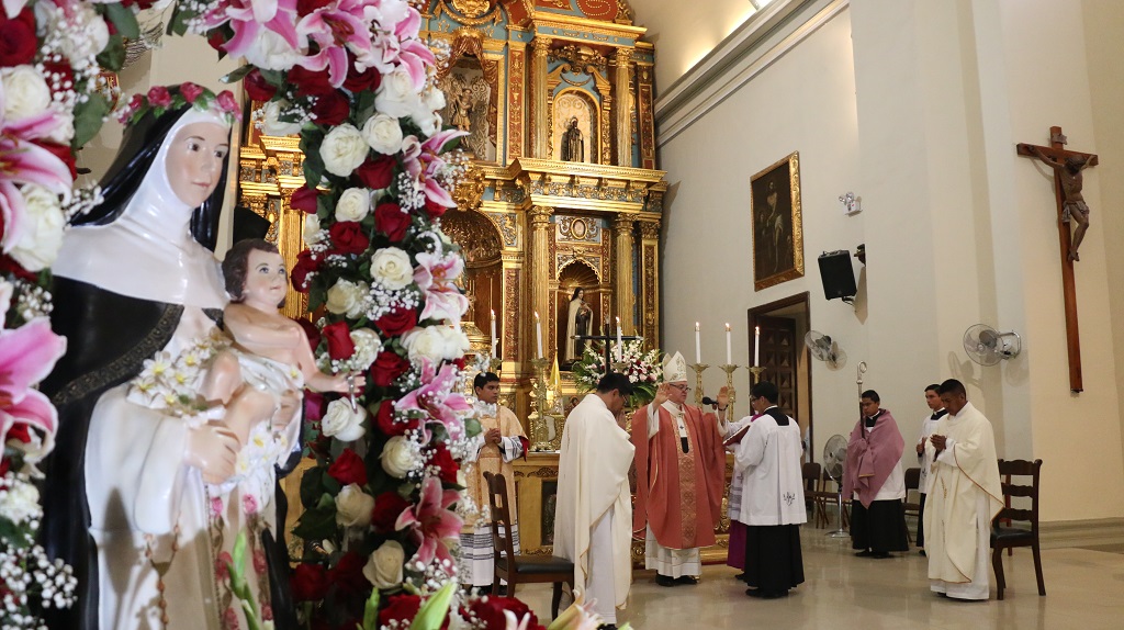 Monseñor Eguren hizo llamado para dar mejoras a Policía Nacional del Perú