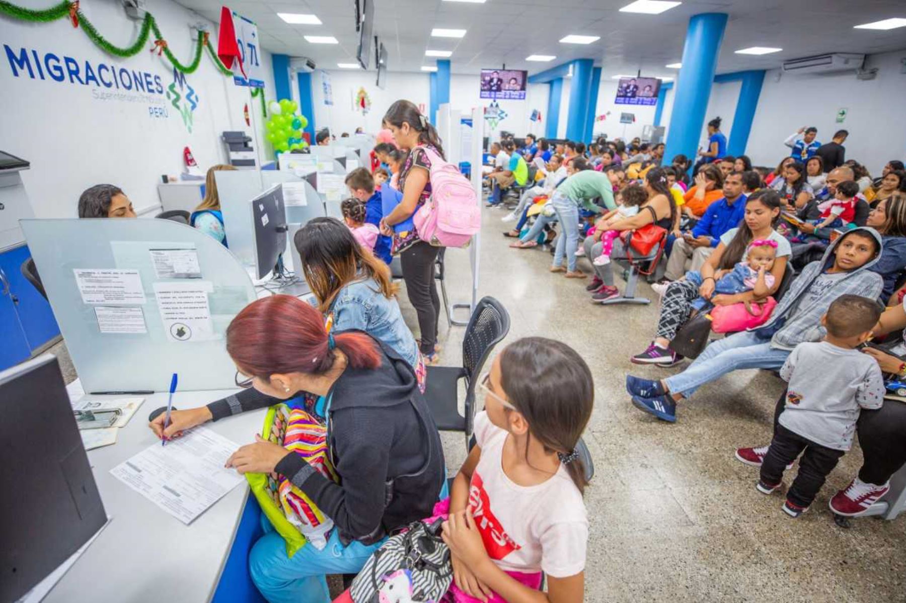 Venezolanos tramitando PTP