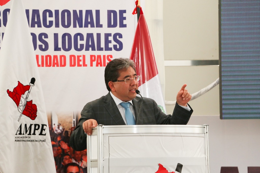 Contralor en evento municipal realizado en Lima
