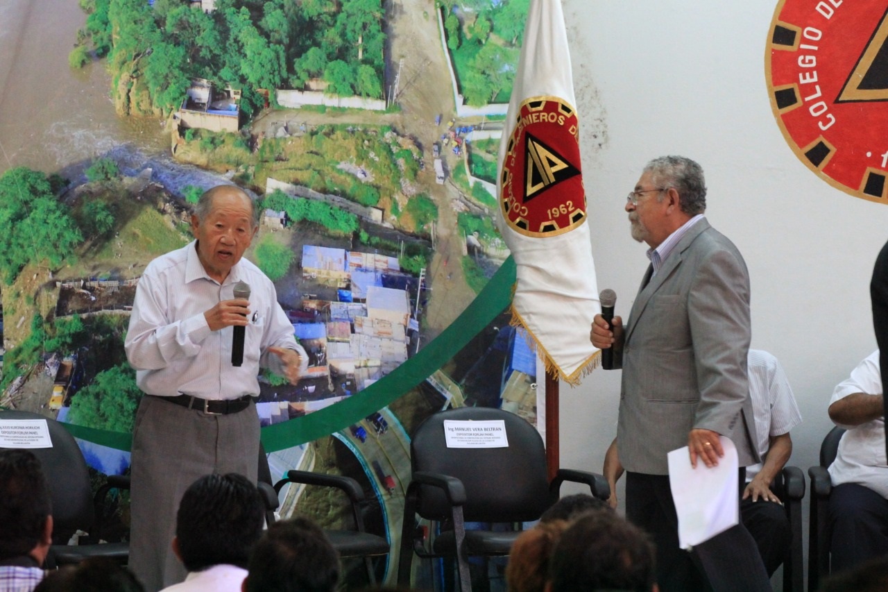Ing. Julio Kuroiwa Horiuchi en su visita a la ciudad de Sullana