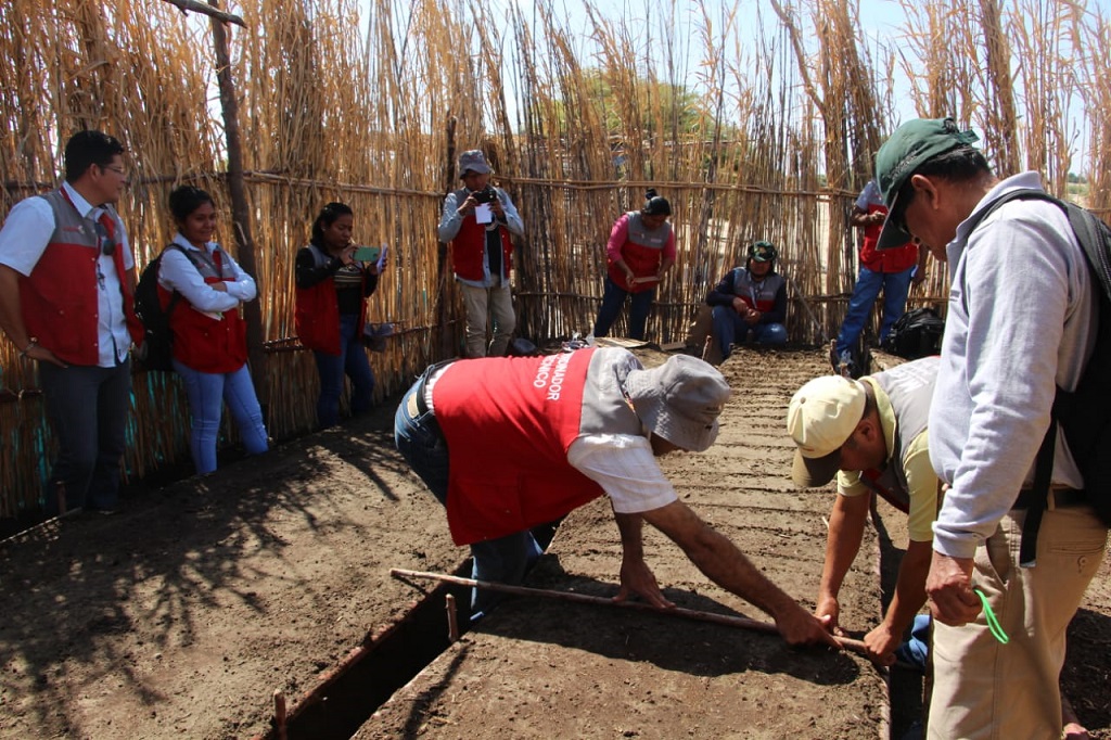 INIA capacita a líderes Yachachiq de Piura en técnicas de instalación de biohuertos familiares