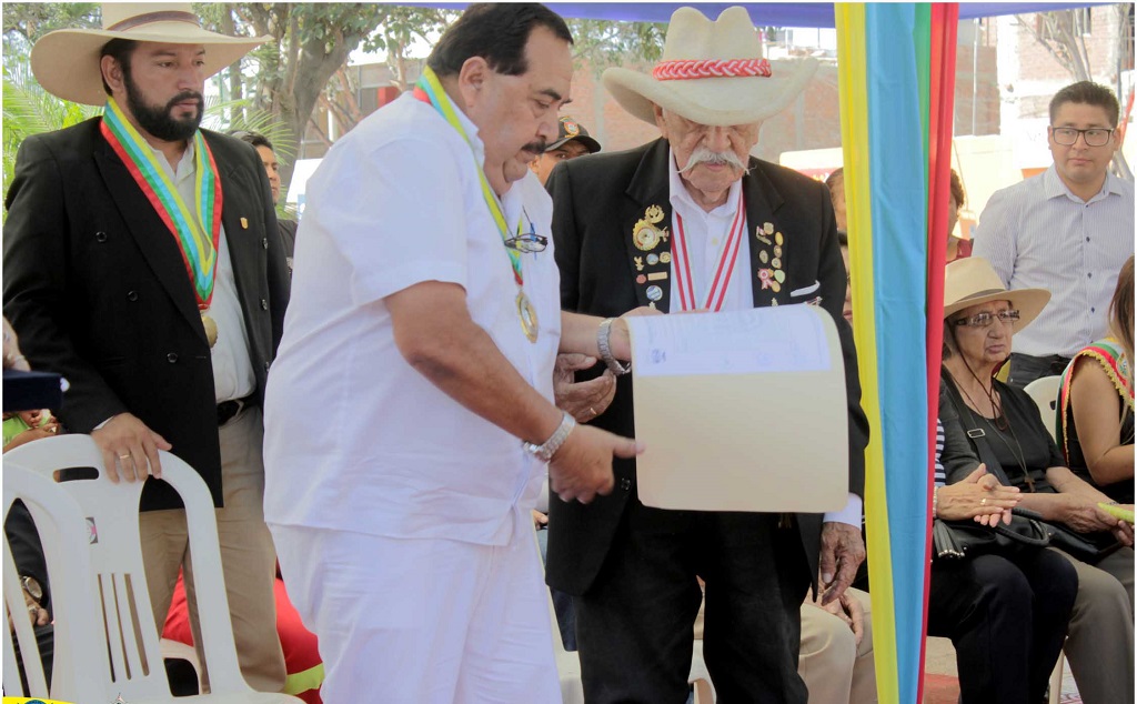 Piura: Humberto “Charro” Requena recibe reconocimiento en su natal Catacaos