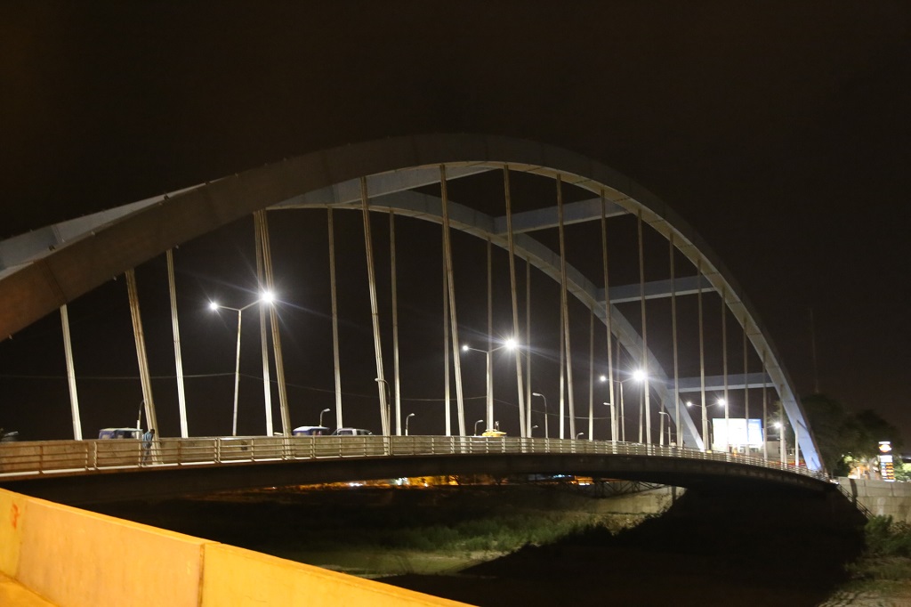 Puente Bolognesi ahora cuenta con iluminación LED