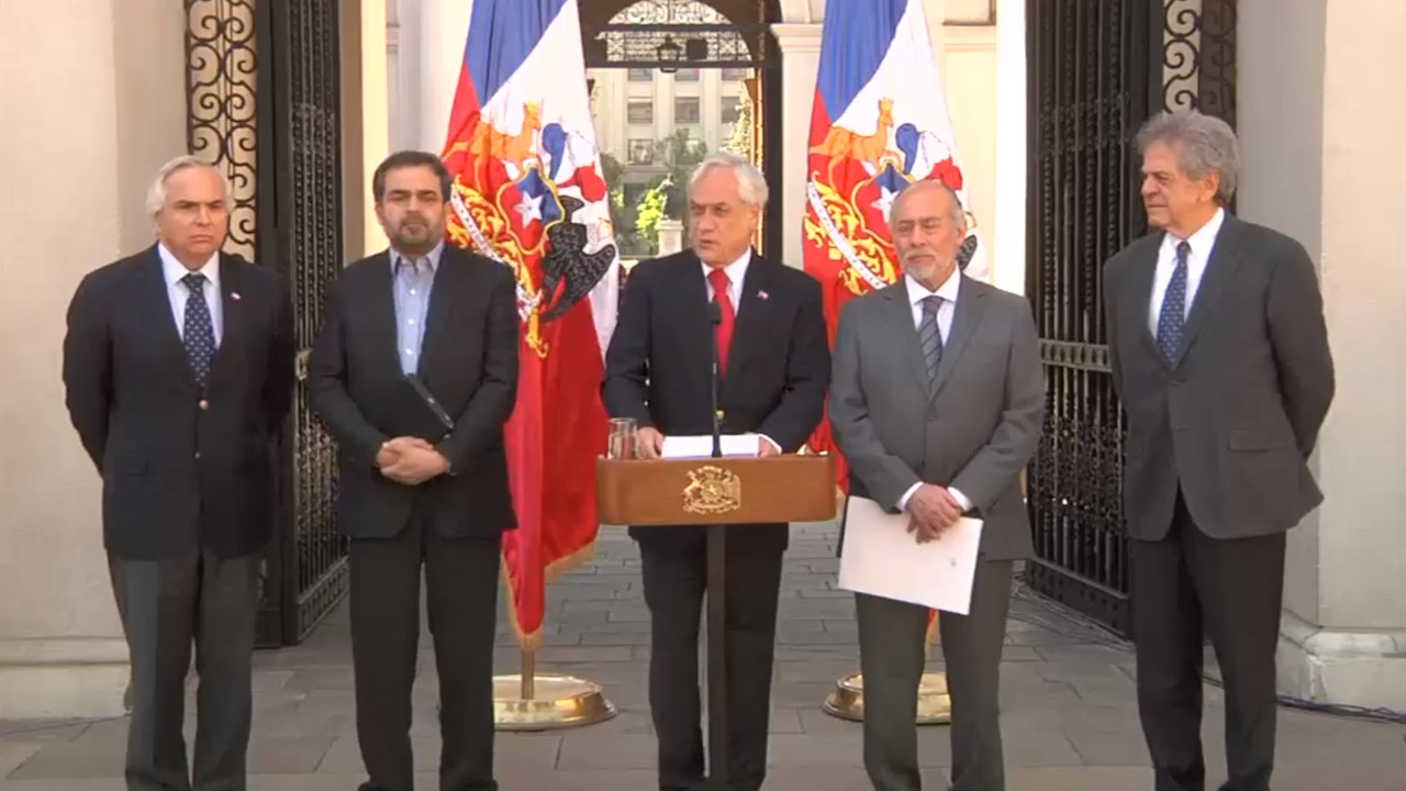 Sebastián Piñera rectifica posición respecto a la crisis social que enfrentó su país