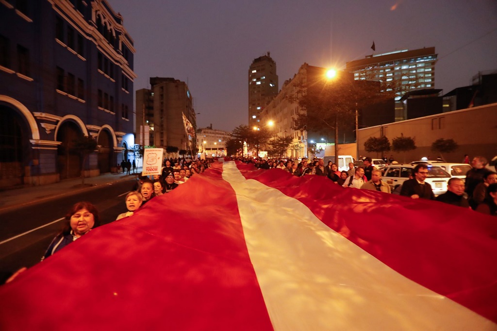Marcha 'Que se vayan todos' recorrió calles de Lima y otras ciudades del país