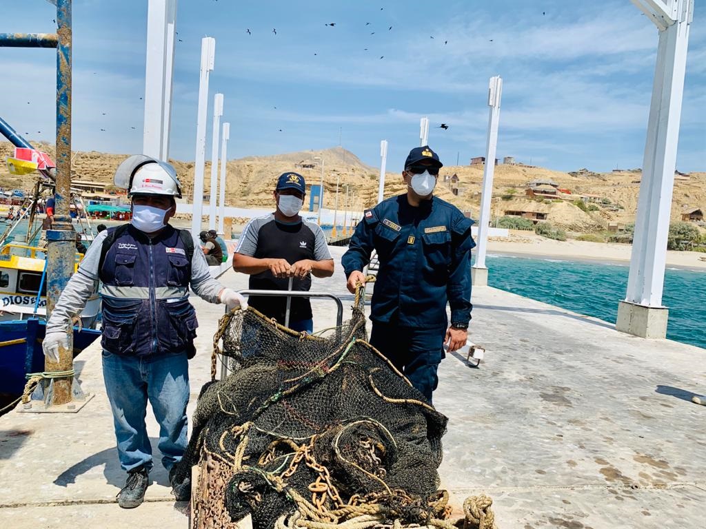 Capitanía realiza intervenciones de embarcaciones de pesca ilegales en zona de Los Órganos