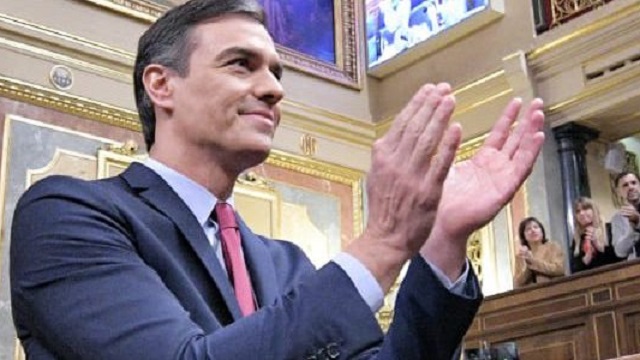 Pedro Sánchez es envestido como presidente de España
