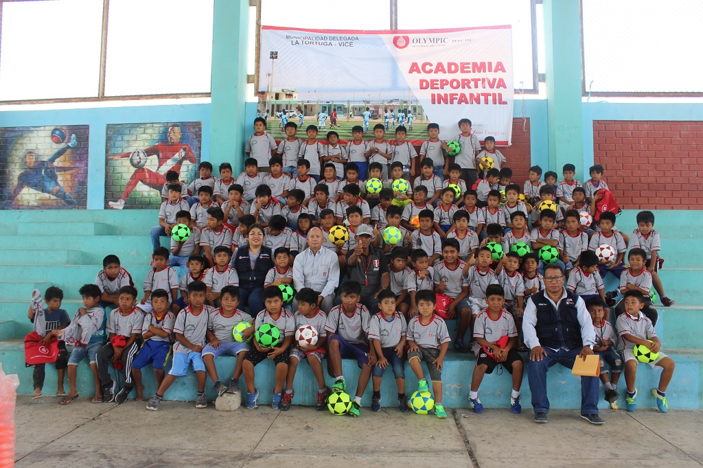 Academia deportiva en caleta La Tortuga