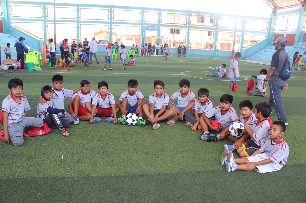 Academia deportiva en caleta La Tortuga