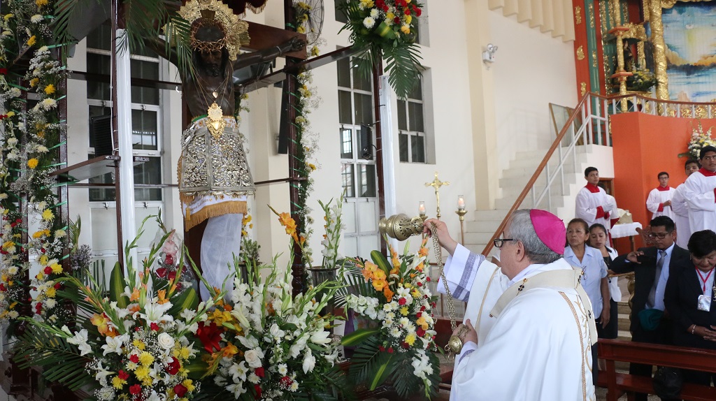 Arzobispo celebra Fiesta del Señor de la Buena Muerte de Chocán en Querecotillo