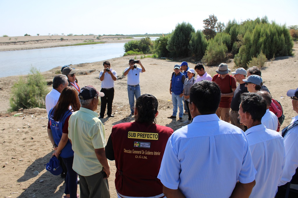 Delegación Europea visita zonas de riesgo en distrito La Huaca, Piura