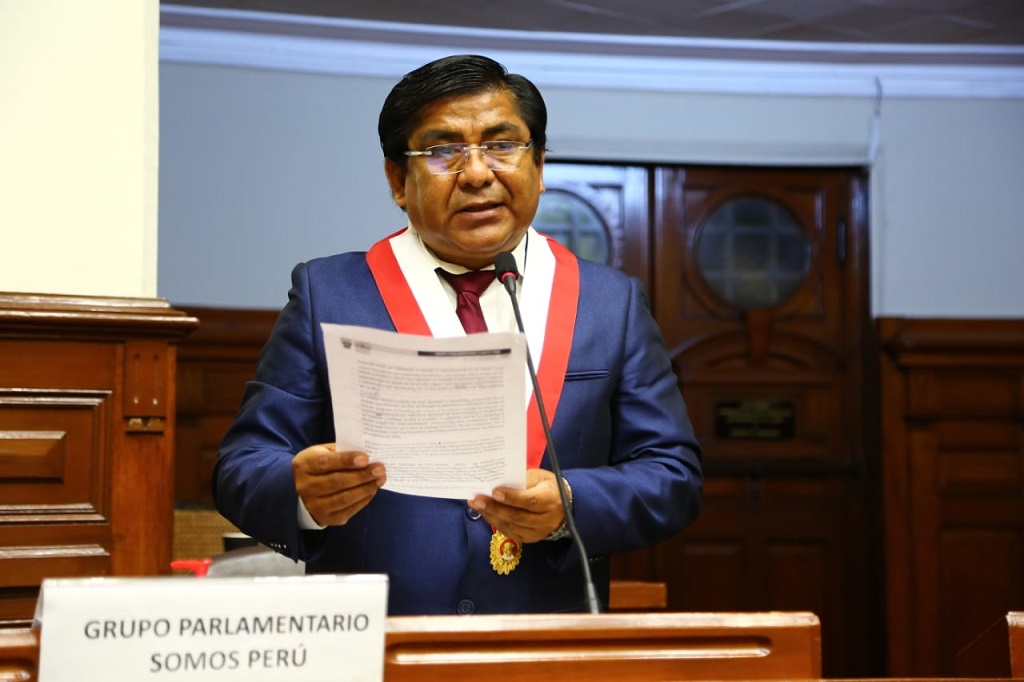 Luis Reymundo Dioses, actual congresista propone creación de Universidad 