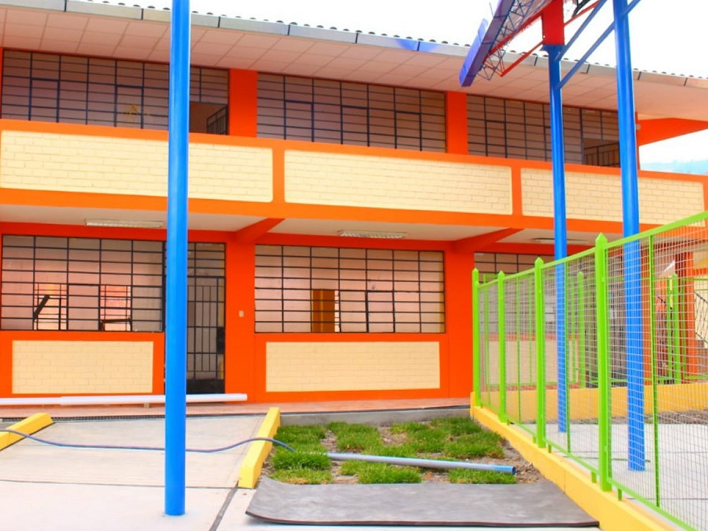 Más de 100 alumnos de Sondorillo son beneficiados con reconstrucción de institución educativa