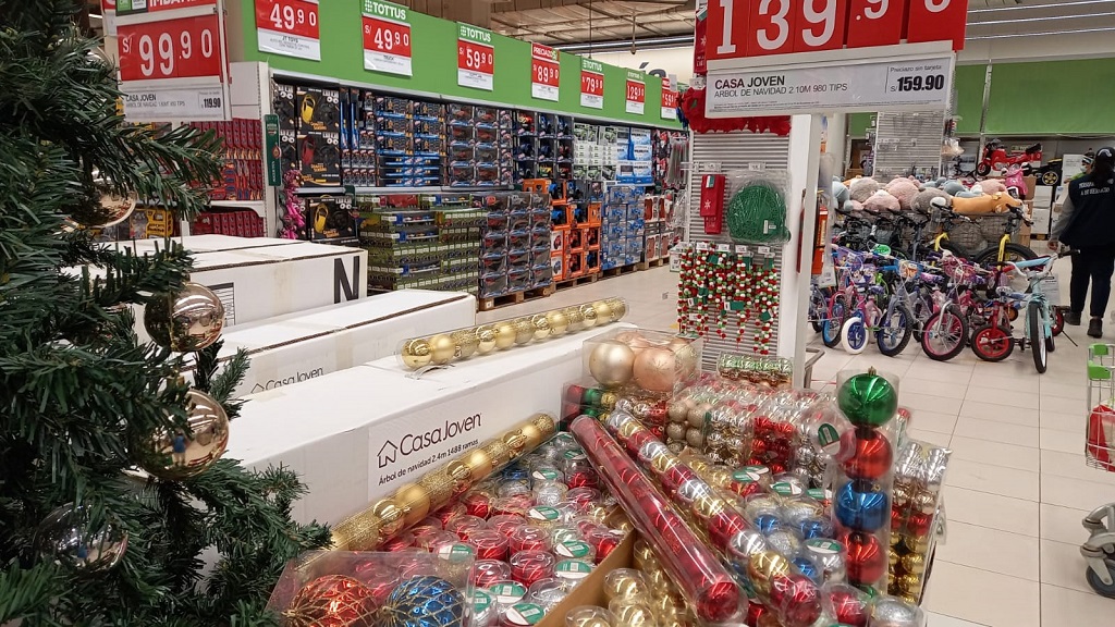 Oferta de productos por Navidad en centros comerciales