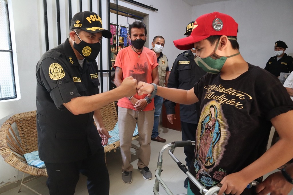 Piura: llegan 6066 dosis de vacunas Pfizer para efectivos policiales