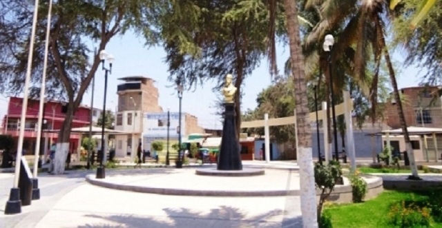 Plaza Montero, en el distrito de Castilla, Piura.