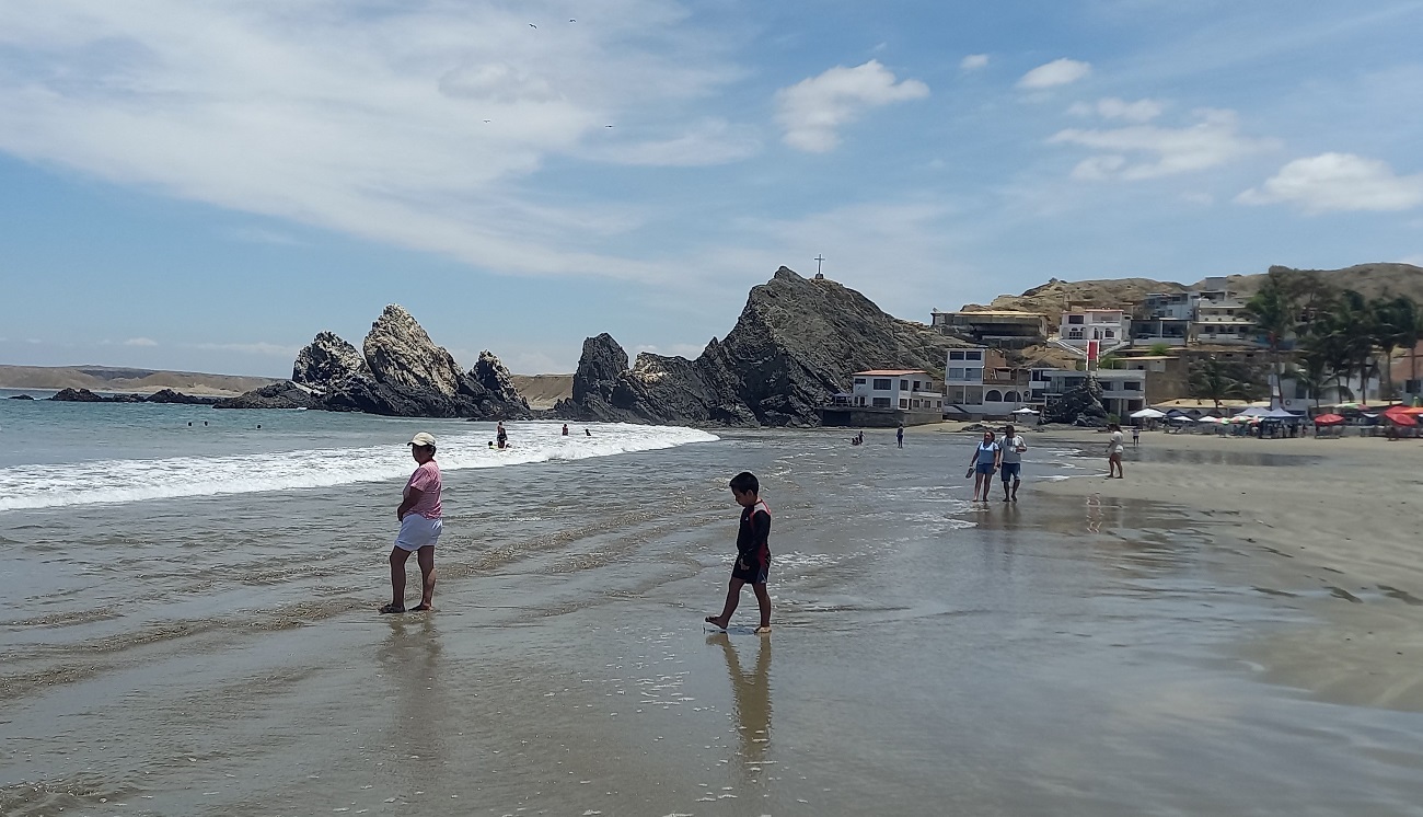 Singular playa ubicada en Yacila, región Piura | Imagen Diario El Regional 