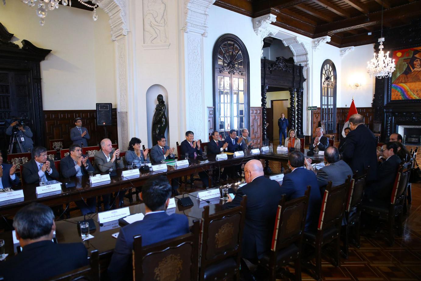 Gobernadores Reunion Lima
