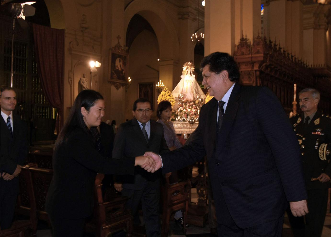 Mayoría congresal blindó de toda responsabilidad a García Pérez y Keiko Fujimori