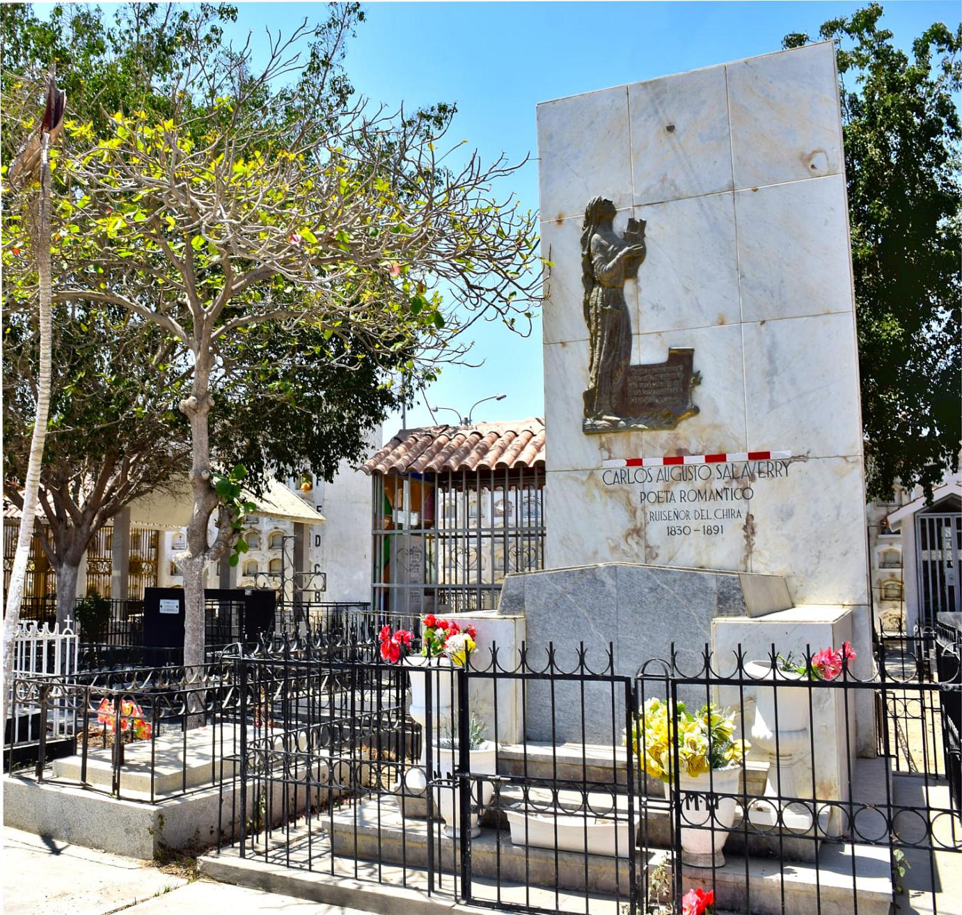 Cementerio San Jose Sullana 04